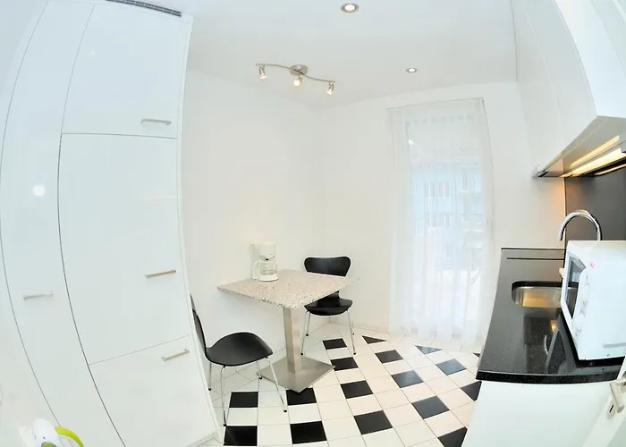 Fantastic - Flower 32 شقة *