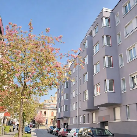 Apartmán Fantastic - Flower 32 *